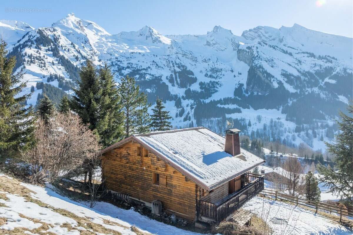 Maison à LA CLUSAZ