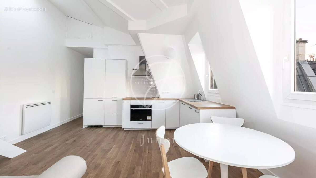 Appartement à PARIS-4E