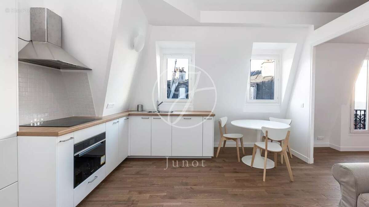 Appartement à PARIS-4E