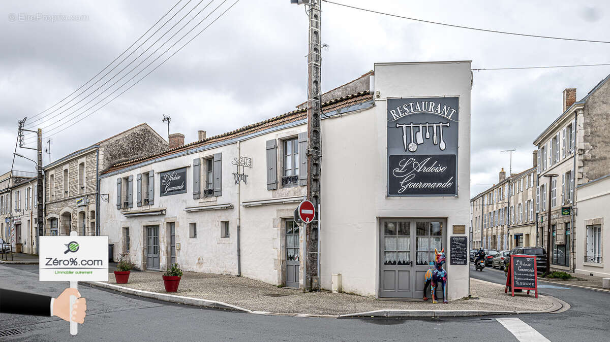 Commerce à LUCON