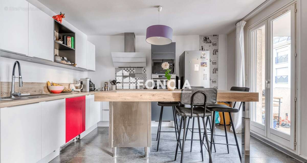 Appartement à LYON-8E