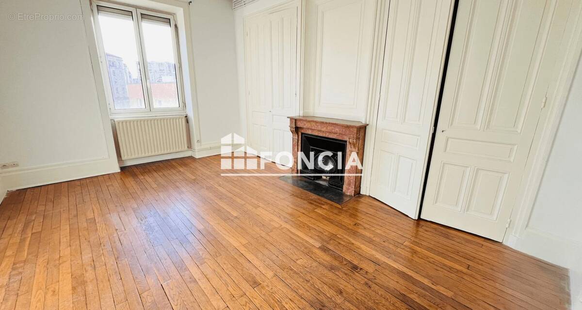 Appartement à LYON-7E