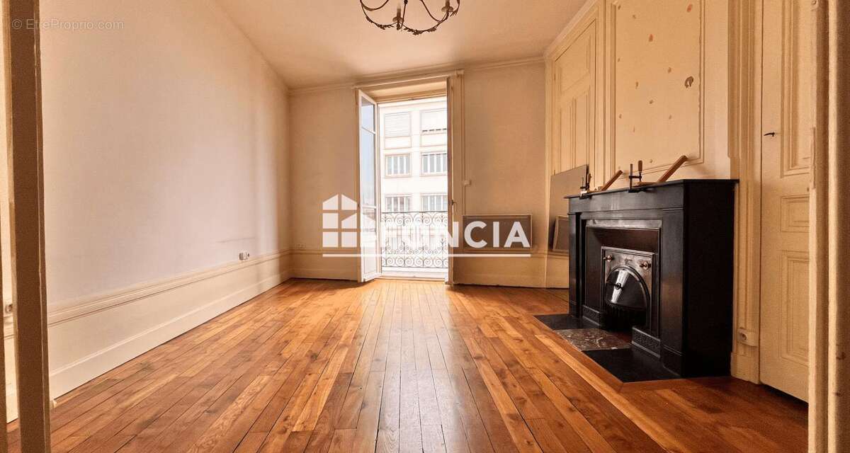 Appartement à VILLEURBANNE