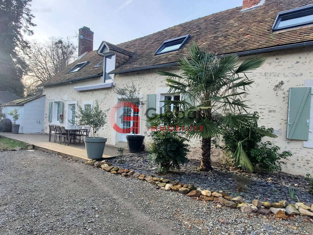 Maison à PRUILLE-LE-CHETIF