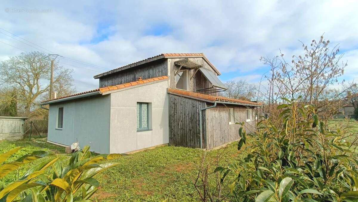 Maison à MARIGNY-BRIZAY