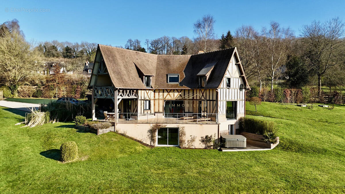 Maison à BLANGY-LE-CHATEAU