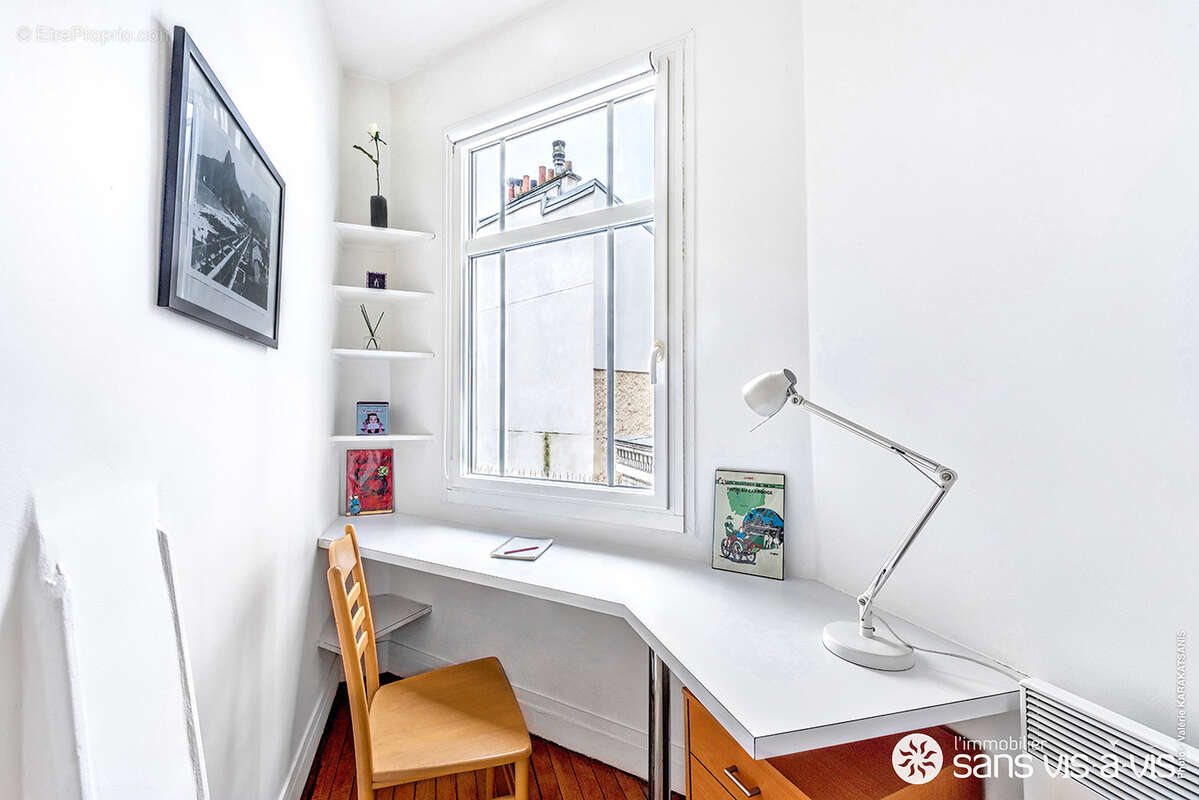 Appartement à PARIS-16E