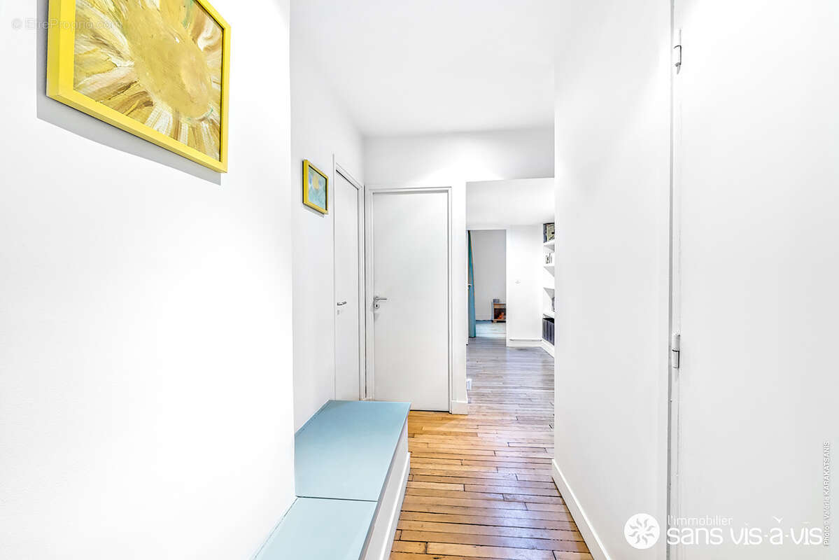 Appartement à PARIS-16E