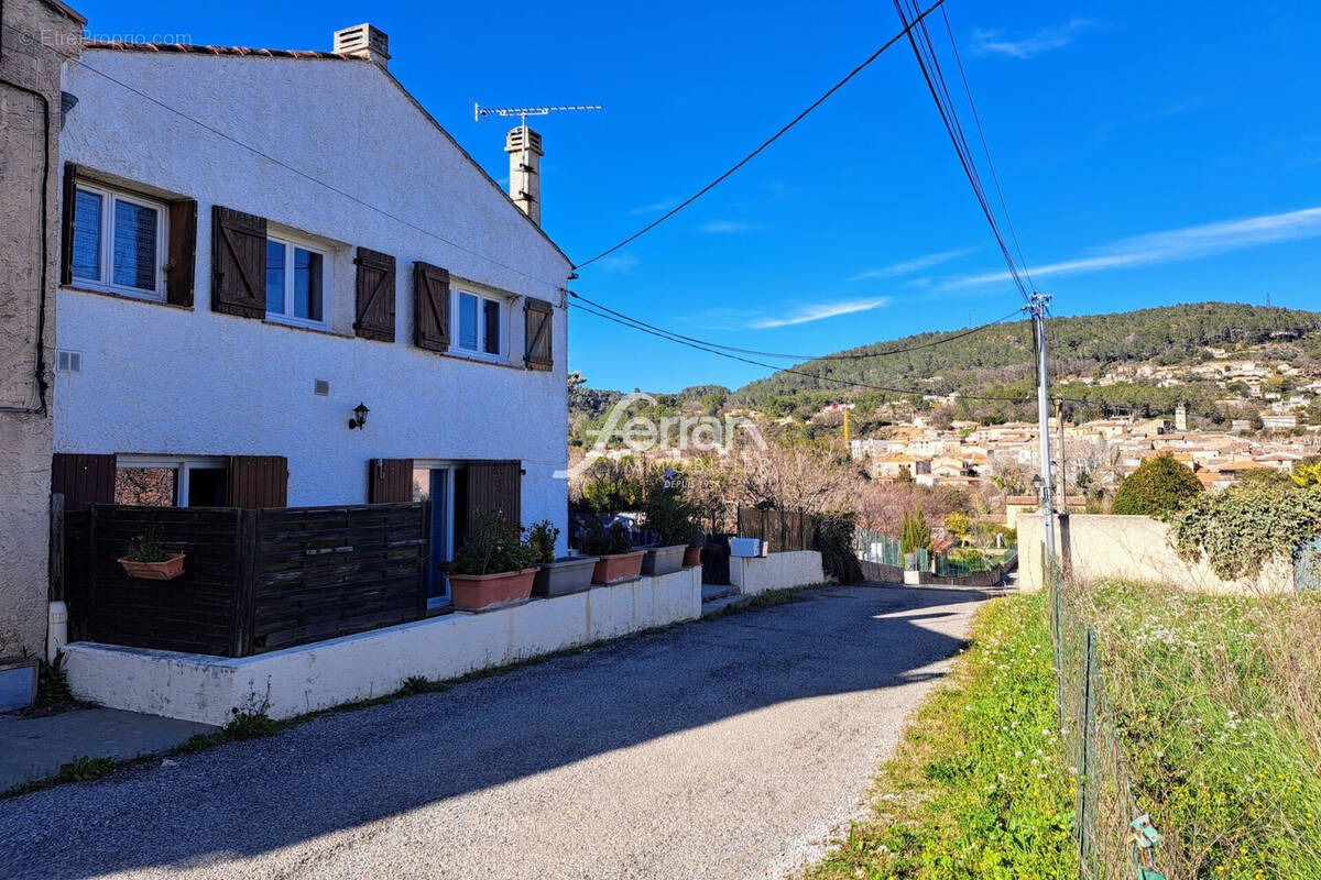 Appartement à LA MOTTE