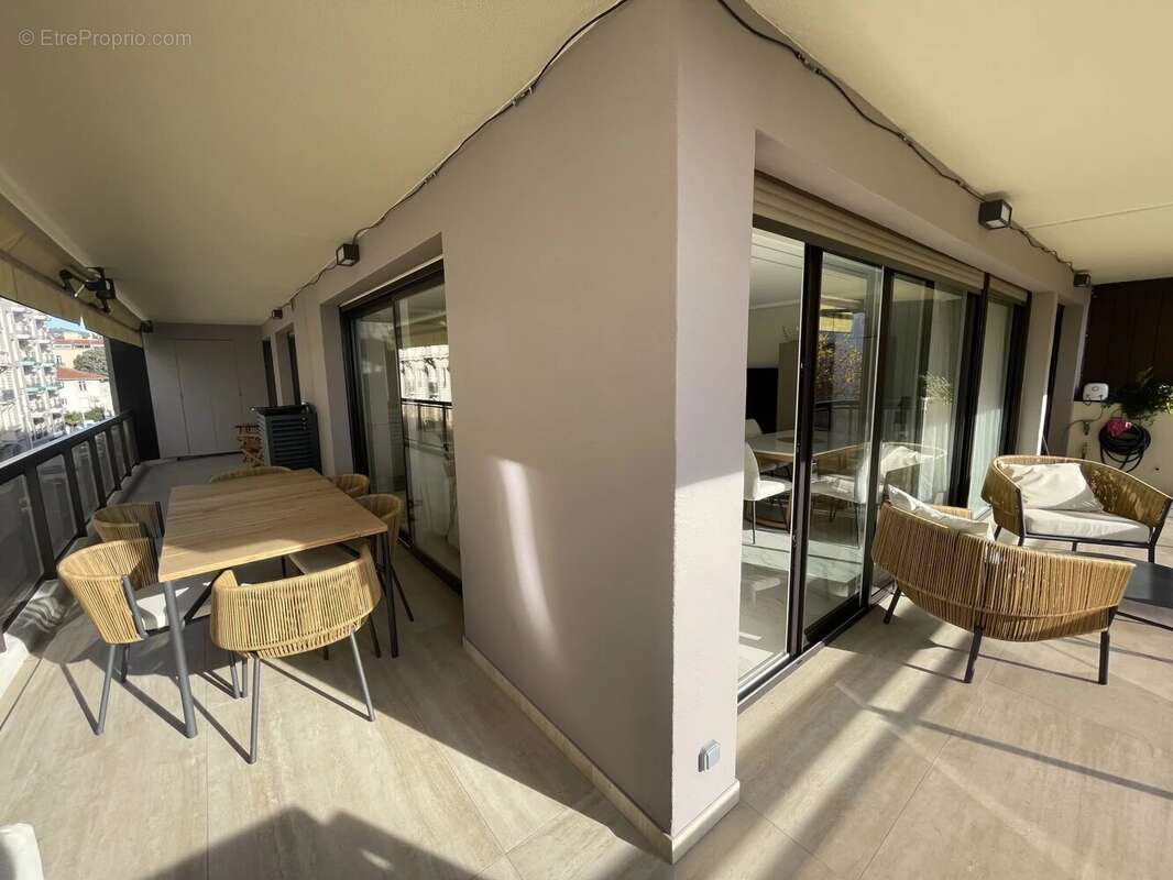 Appartement à CANNES