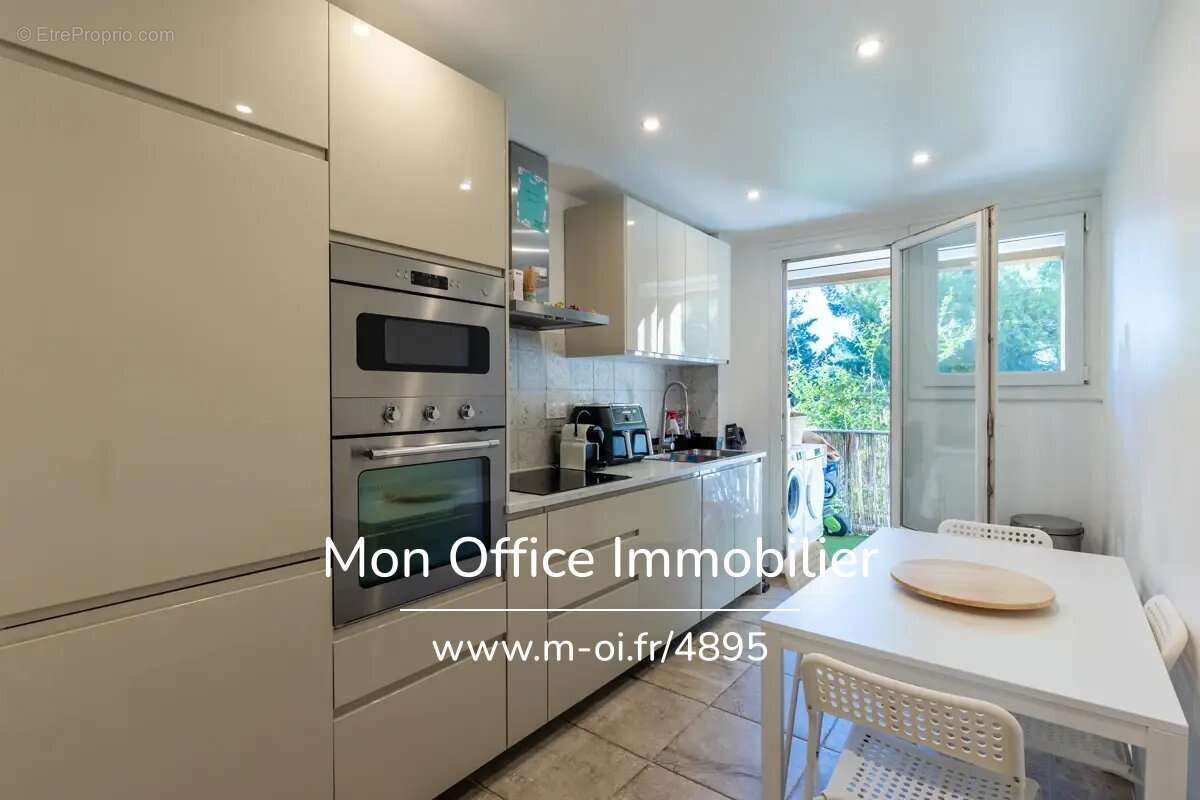 Appartement à MARSEILLE-13E