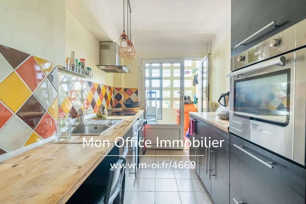 Appartement à MARSEILLE-13E