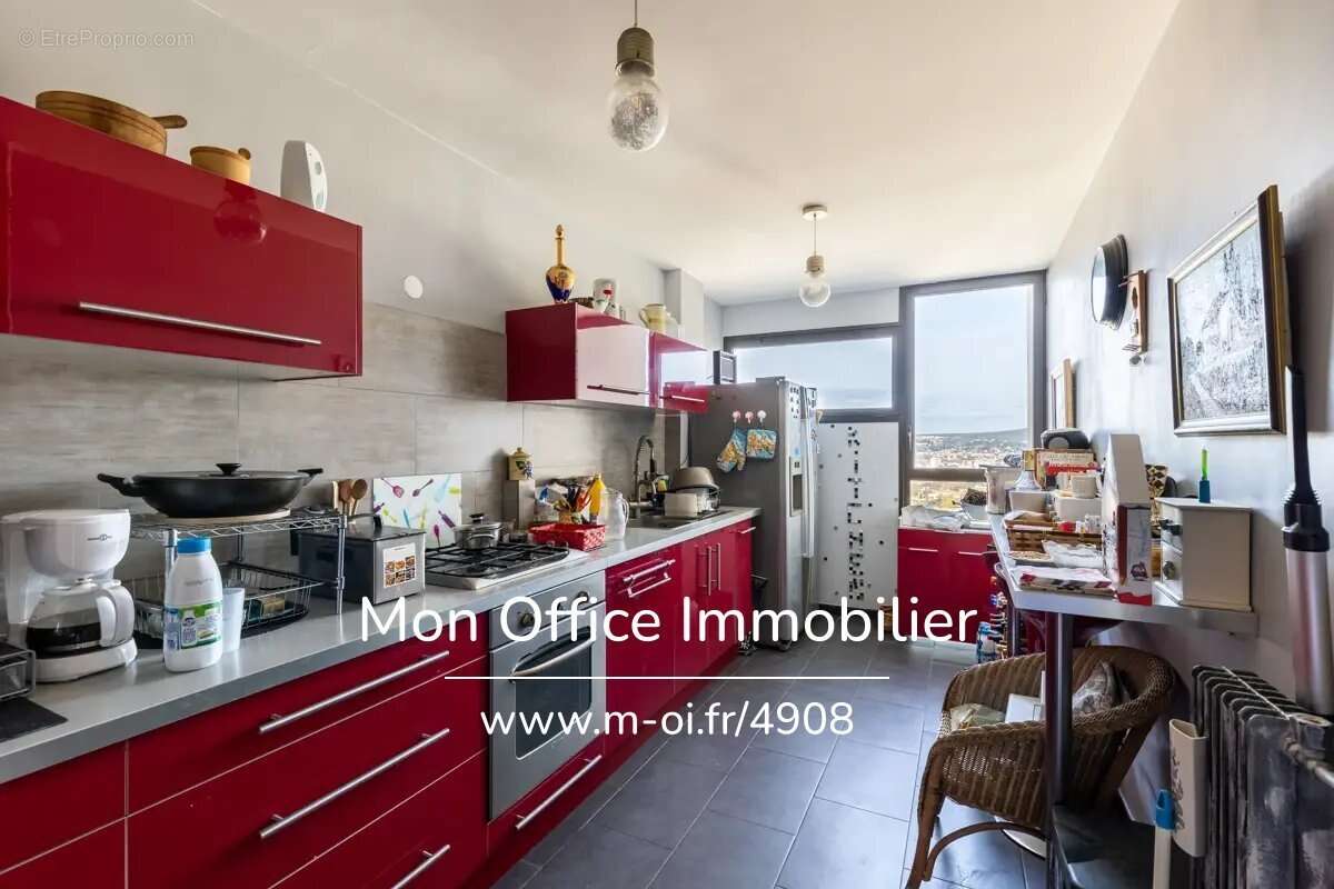 Appartement à MARSEILLE-13E