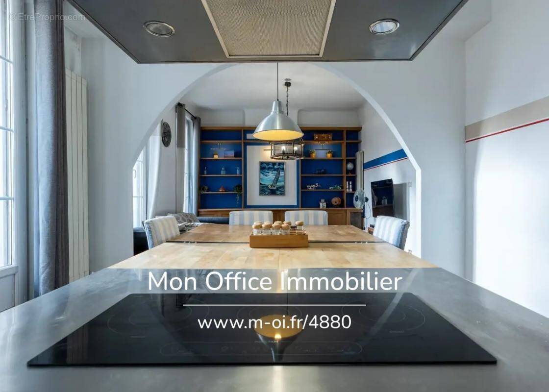 Appartement à MARSEILLE-2E