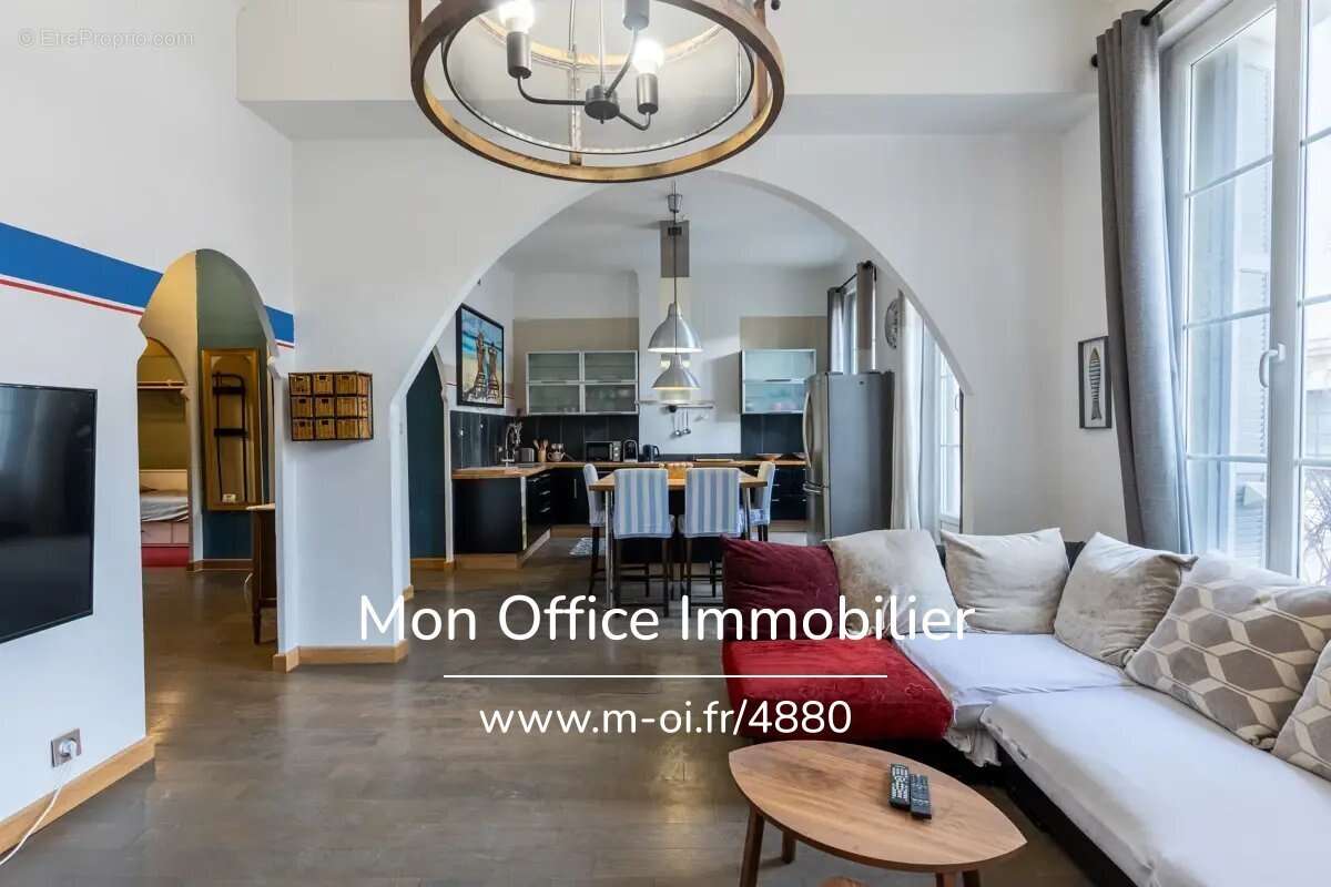 Appartement à MARSEILLE-2E