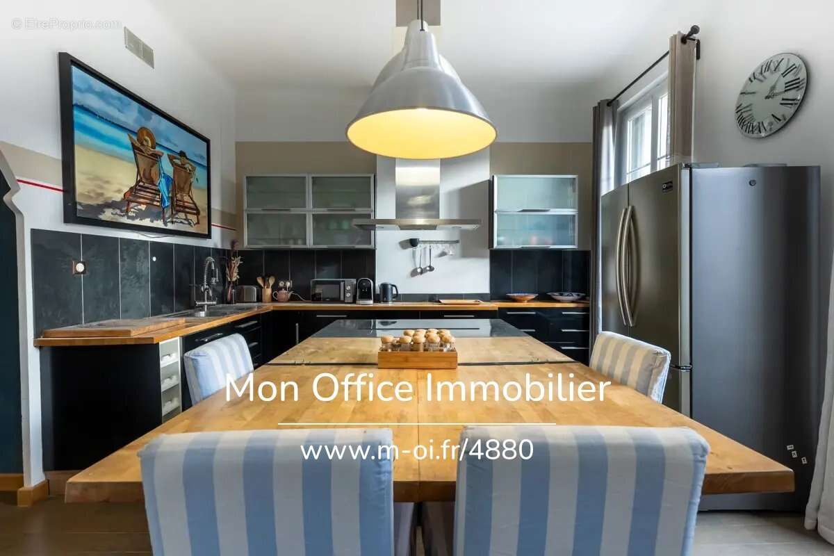 Appartement à MARSEILLE-2E