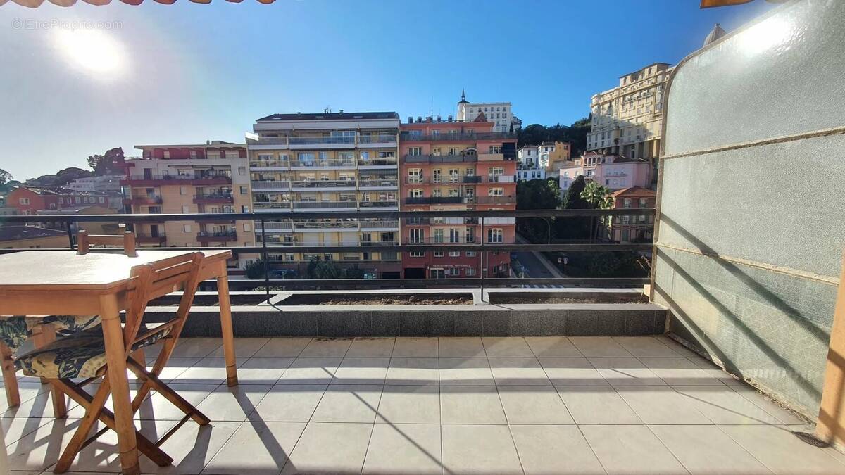 Appartement à MENTON