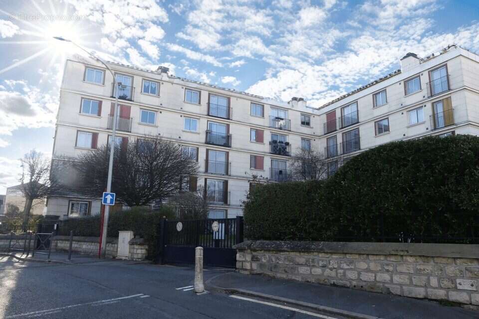 Appartement à LE PERREUX-SUR-MARNE