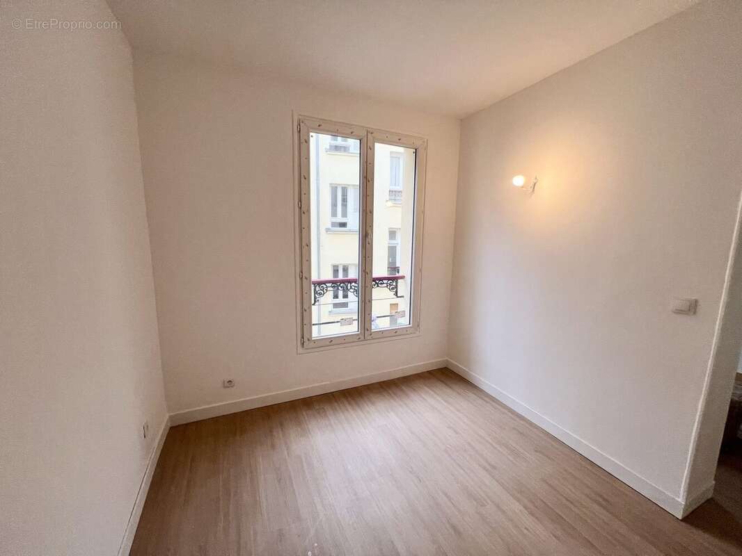 Appartement à PARIS-10E