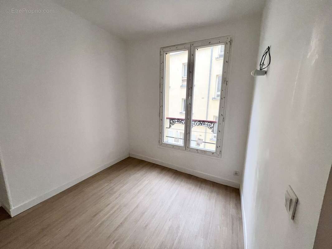 Appartement à PARIS-10E