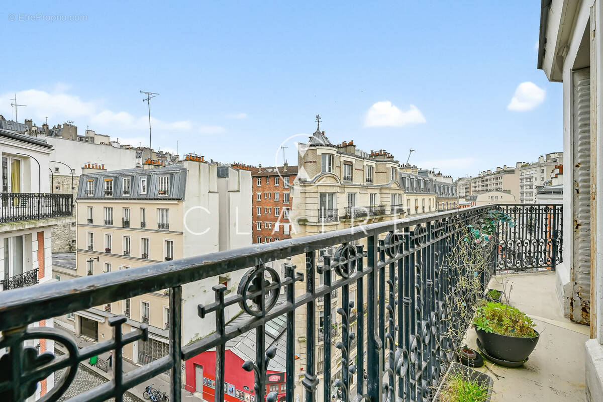 Appartement à PARIS-18E