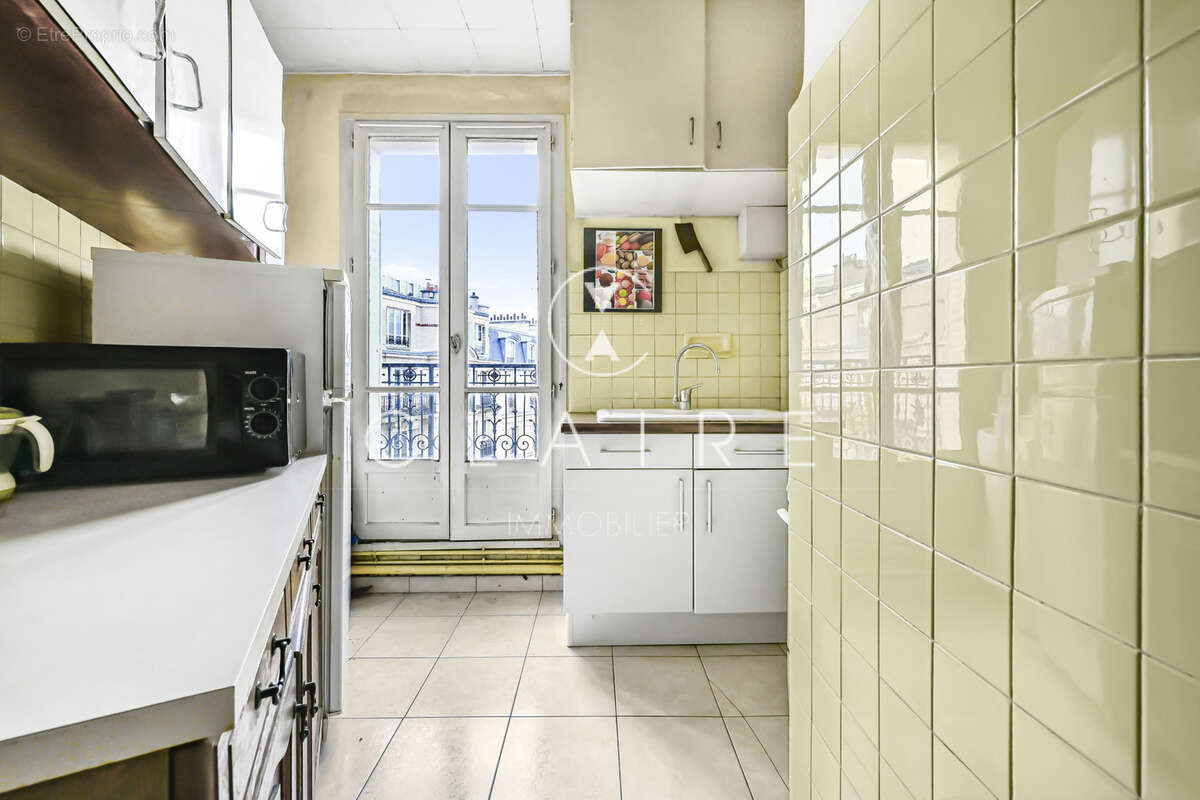 Appartement à PARIS-18E