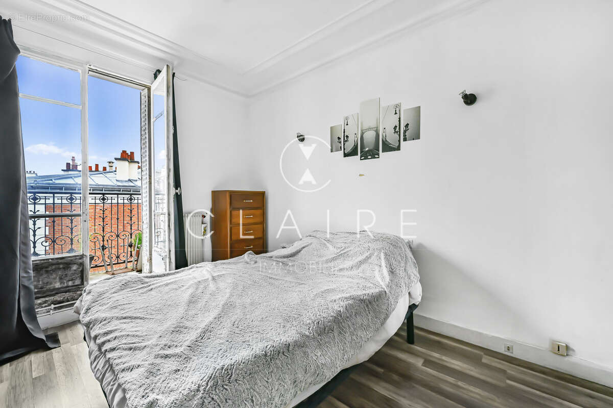 Appartement à PARIS-18E