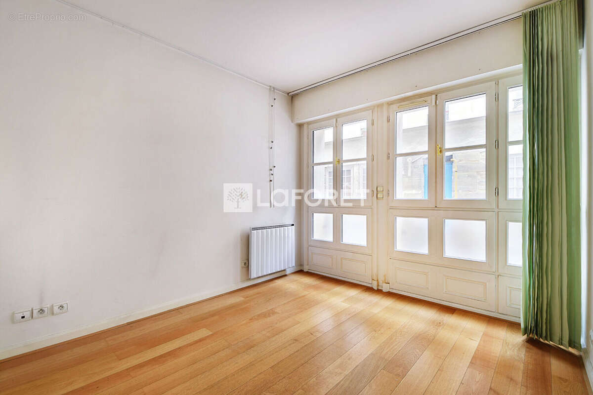 Appartement à PARIS-5E