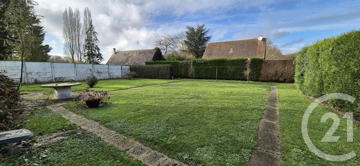 Maison à MEZIERES-EN-VEXIN