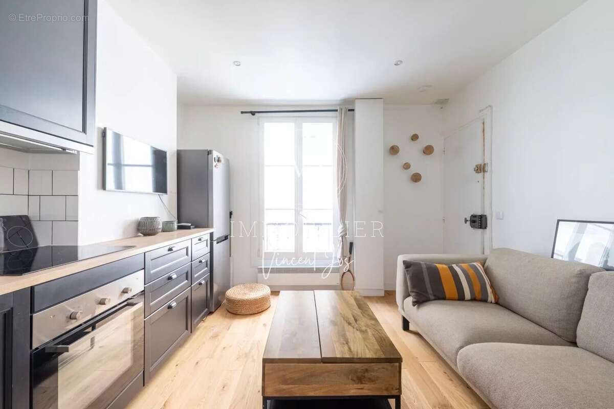 Appartement à PARIS-17E