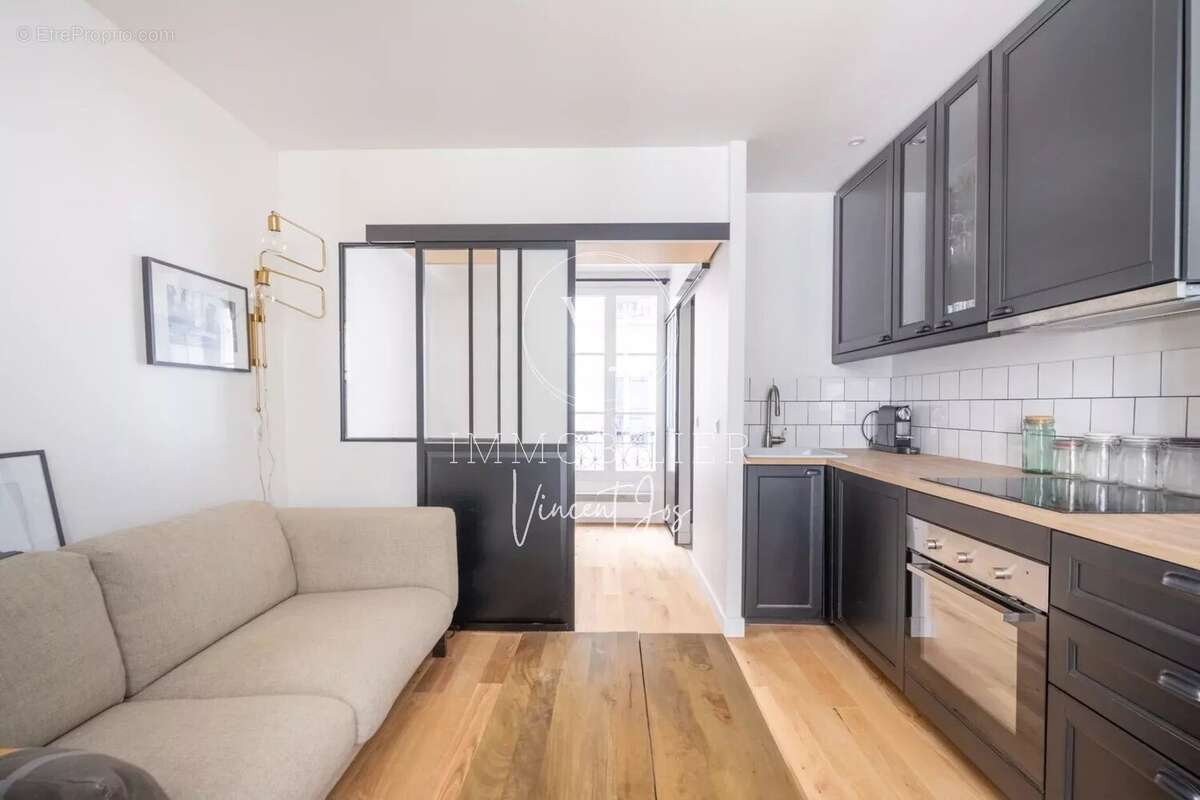 Appartement à PARIS-17E