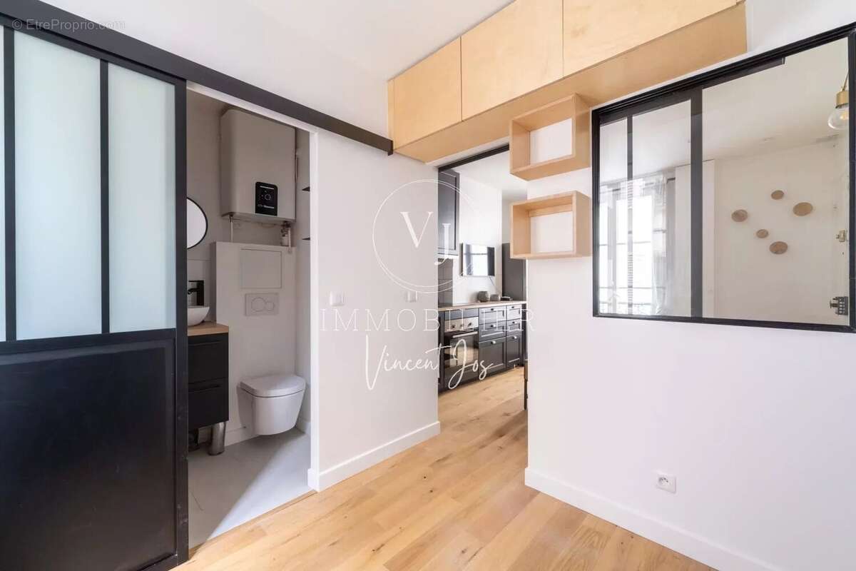 Appartement à PARIS-17E