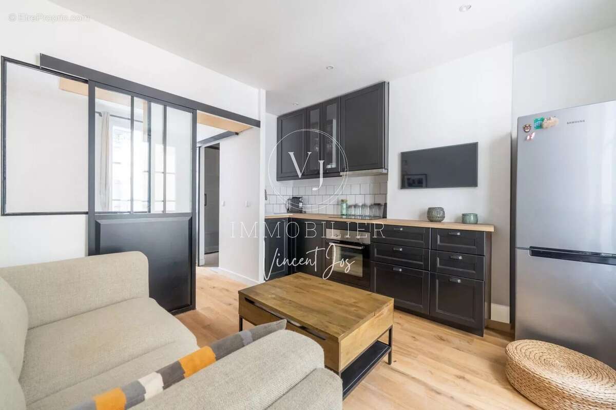 Appartement à PARIS-17E