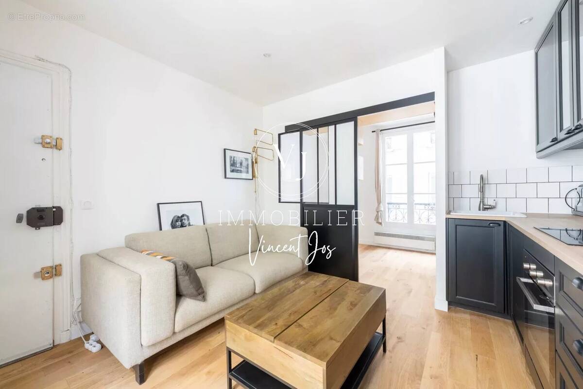 Appartement à PARIS-17E