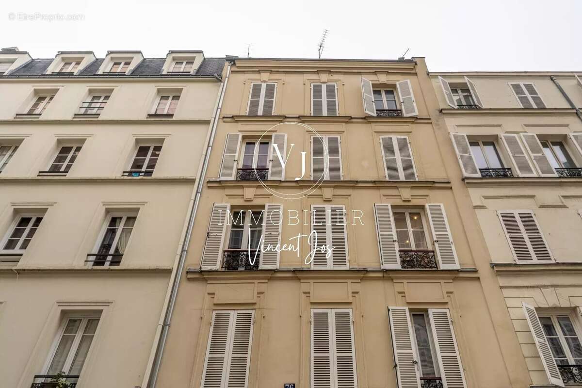 Appartement à PARIS-17E