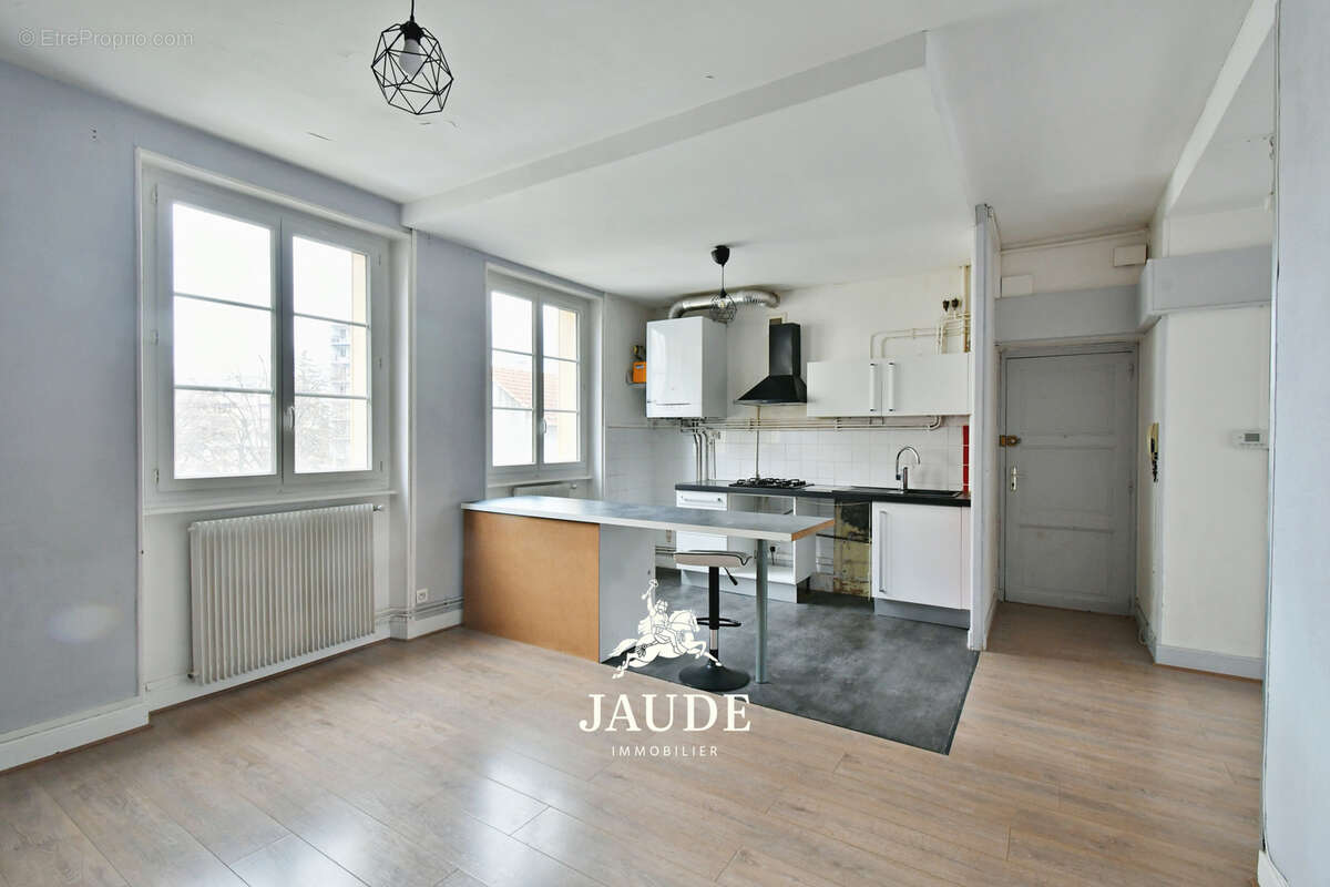 Appartement à CHAMALIERES