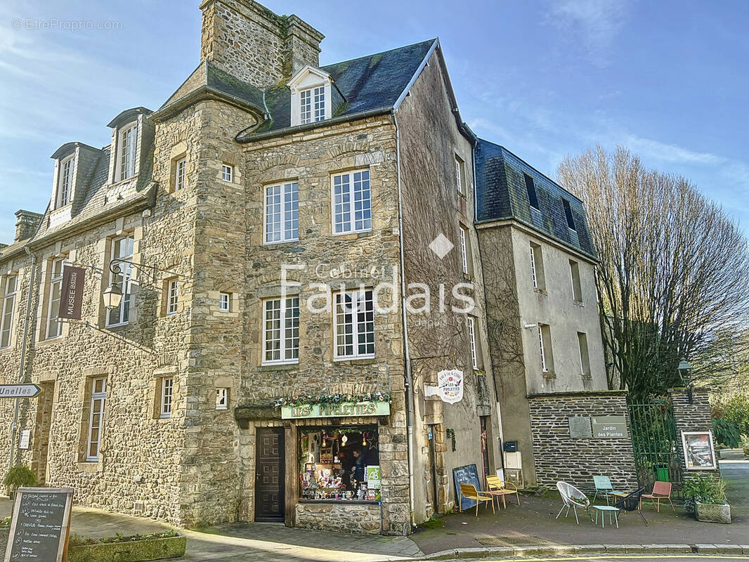 Appartement à COUTANCES