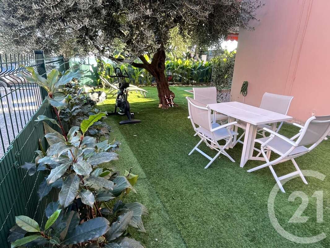 Appartement à ROQUEBRUNE-CAP-MARTIN