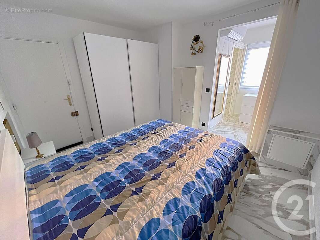 Appartement à ROQUEBRUNE-CAP-MARTIN