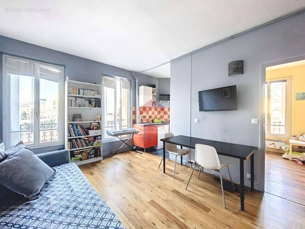 Appartement à SURESNES