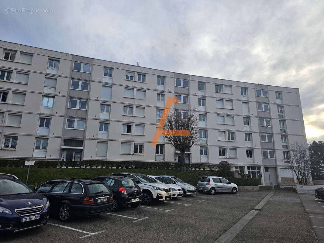 Appartement à SAINT-ETIENNE