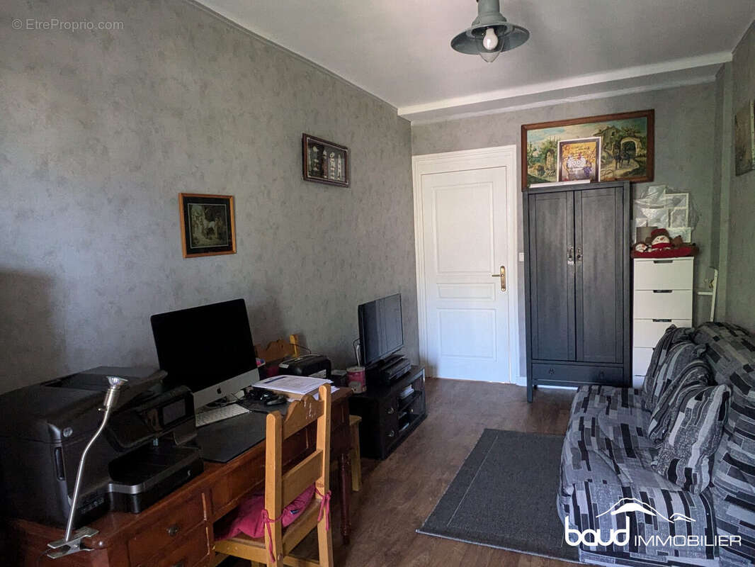 Chambre 2 Est - Appartement à VILLARD-DE-LANS