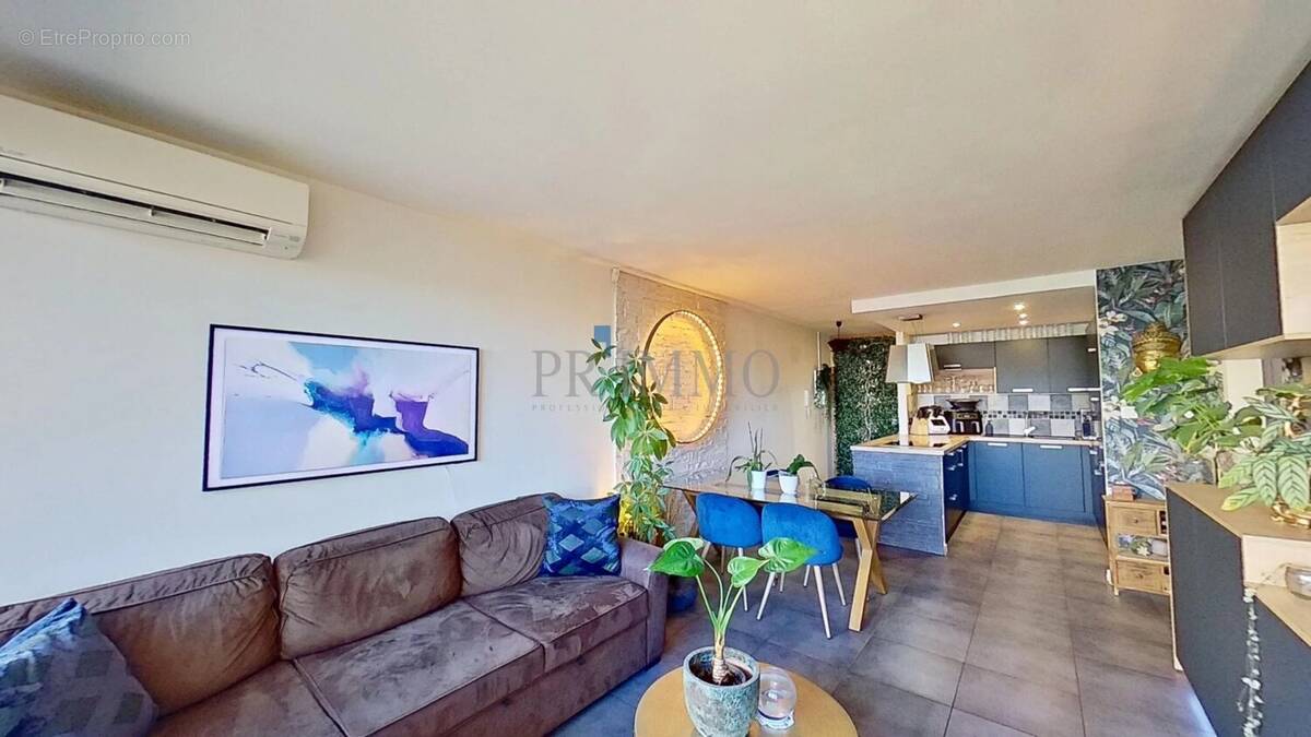 Appartement à FREJUS