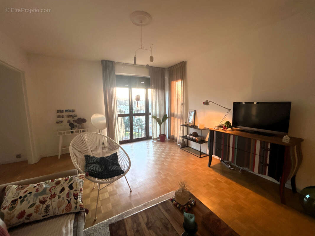 Appartement à VIRY-CHATILLON