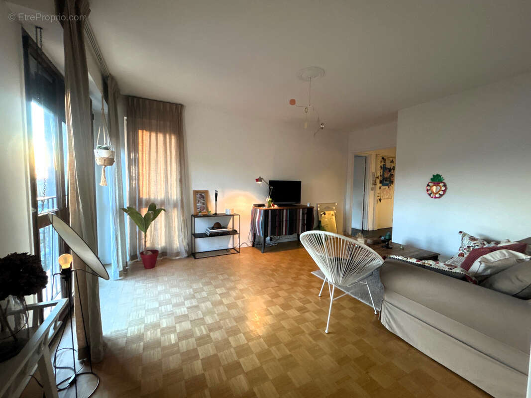 Appartement à VIRY-CHATILLON