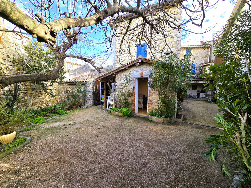 Maison à CANAULES-ET-ARGENTIERES