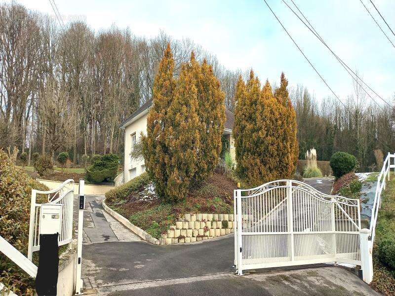 Maison à AUXI-LE-CHATEAU