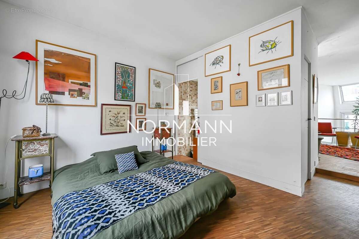 Appartement à PARIS-17E