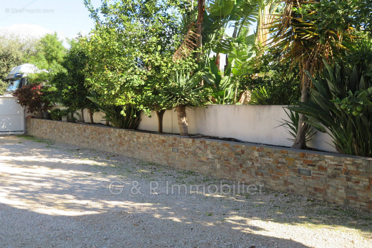 Appartement à SANARY-SUR-MER