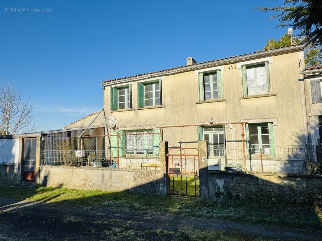 Maison à SAINT-ANDRE-DE-LIDON